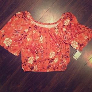 🆕 NWT Mudd Beautiful Fall Crop-Top